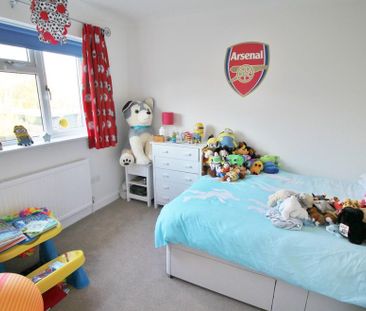 3 bedroom terraced house to rent - Photo 4