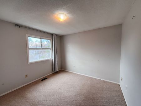 For Lease - 24 Oakhaven Drive, Toronto, Ontario - Photo 5