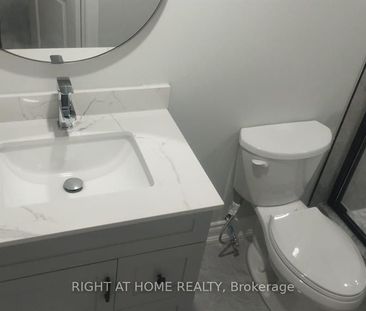 For Lease - 32 CONLINS RD Road, Toronto, Ontario - Photo 2