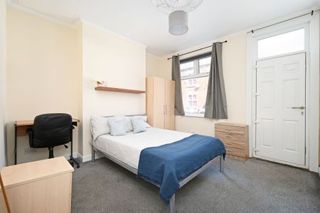 3 bedroom house share to rent - Photo 3