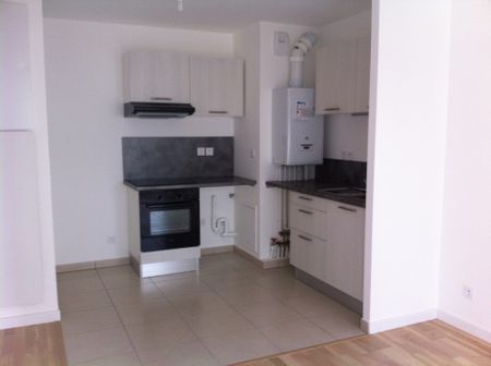 Location Appartement 2 pièces 39m² NANTES 44000 - Photo 4