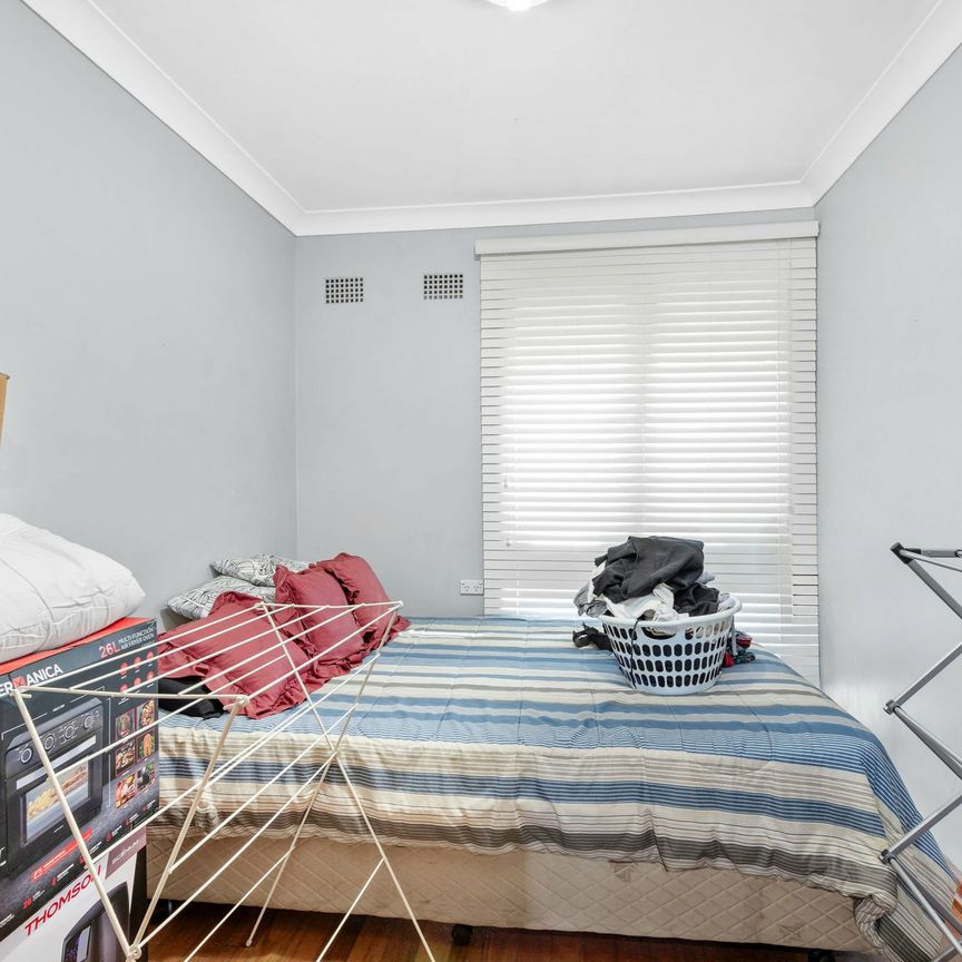 Spacious & Secure Family Home - Photo 1
