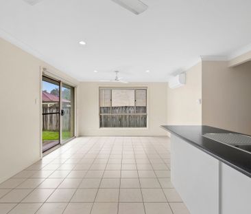 Low Maintenance Convenient Location! - Photo 3