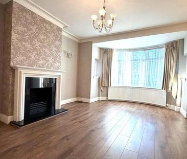 3 bedroom parking to rent - Photo 1