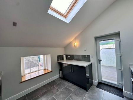 2 bedroom barn conversion to rent - Photo 3