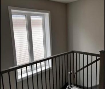 For Lease - 58 Genoa Drive, Hamilton, Ontario - Photo 6