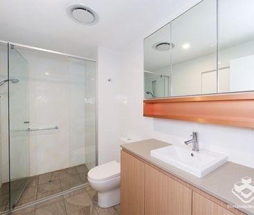 Furnished good quality 1 bedroom apartment $500/w available 08/10/2024 - Photo 2