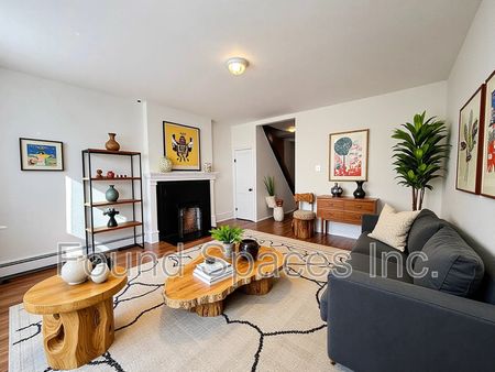 $1,899 / 2 br / 1 ba / 328 James st N unit 2 - Photo 3