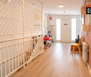 madrid, Community of Madrid 28016 - Photo 5