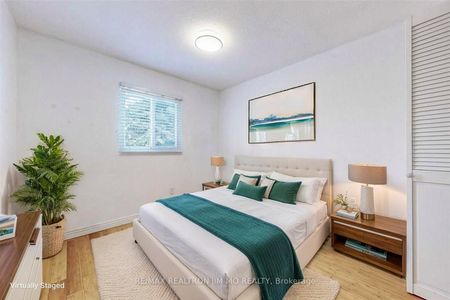 For Lease - 34 Ponymill Drive, Toronto, Ontario - Photo 2