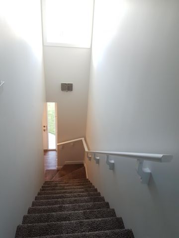 Pet Friendly townhouse in Sylvan Lake! GARAGE! FENCED YARD! - Photo 5
