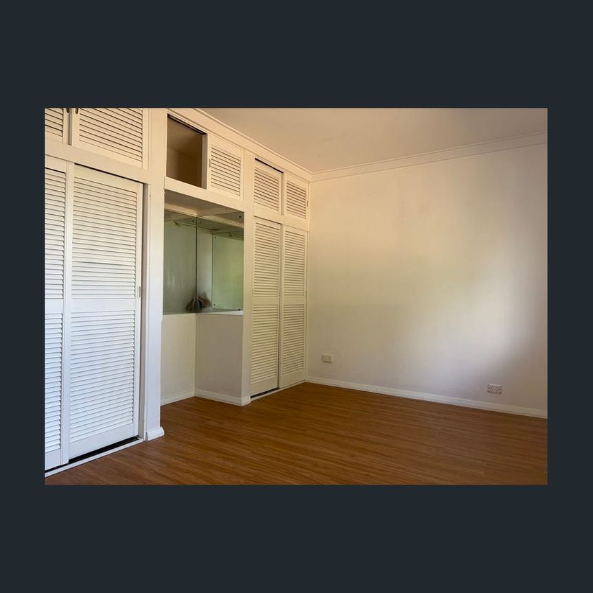 3 x 1 Family Home - Wanneroo - Photo 1