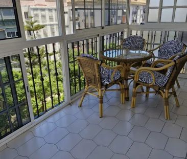 Alquiler de piso en Avenida Ramón y Cajal - Photo 2