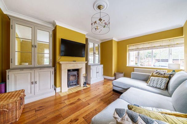 4 bedroom semi-detached house to rent - Photo 1