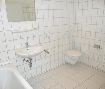 Tolles Appartement mit separater Küche, Bad mit Wanne - in ruhiger Lage! - Photo 3