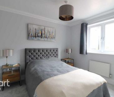 3 bedroom terraced house to rent - Photo 6