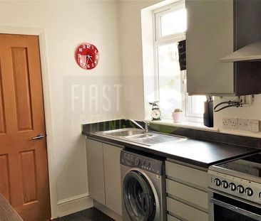 4 bedroom terraced house to rent - Photo 1