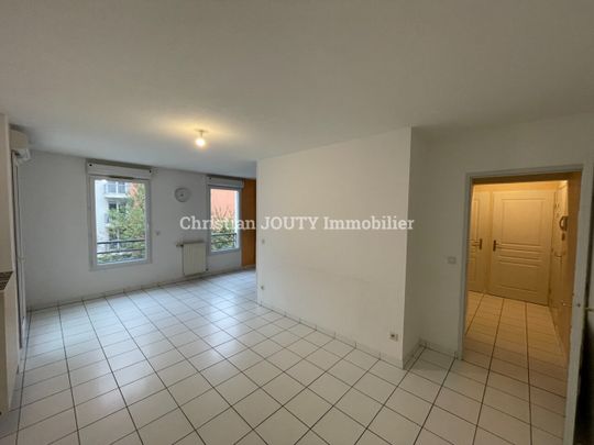 Location Appartement 2 pièces 49m² ECHIROLLES 38130 - Photo 1