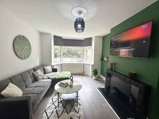 1 bedroom in a house share to rent - Photo 1