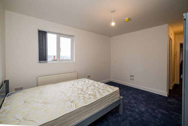 property to rent - Photo 1