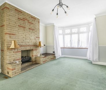 Semi-detached House to rent - Ridgemount Avenue, Shirley, CR0 - Photo 1