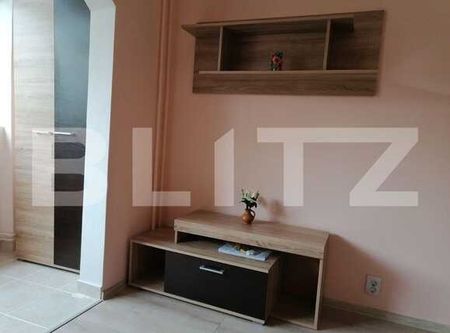 Apartament cu 4 camere, decomandate, 84 mp, zona Spitalul de Recuperare - Photo 3