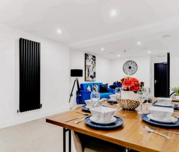 8 Beds 6 Baths - Photo 4