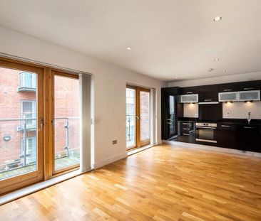 2 bedroom flat to rent - Photo 1