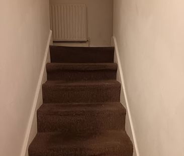 Room in a Shared House, London, W6 - Photo 1