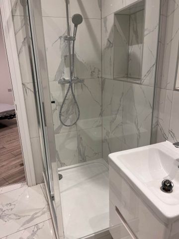 Price £1,150 pcm - Available 24/03/2026 - Furnished - Photo 4