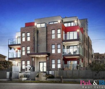 Prime Convenience, Spacious, Modern and Bright Apartment for Rent - Photo 6