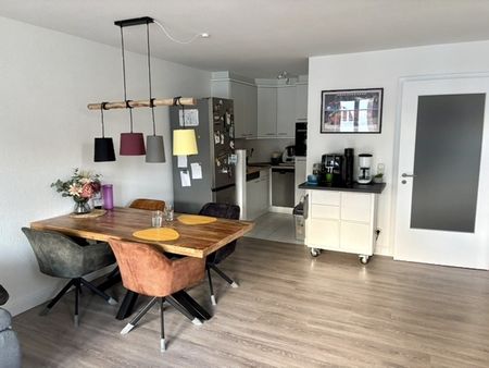 Moderne Wohnung über 2 Ebenen mit Südwest-Balkon & Stellplatz - ab 01.06.26 mietbar! - Photo 3