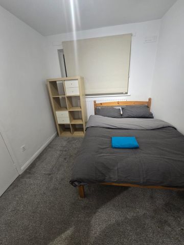 Room in a Shared House, Clarence Lane, SW15 - Photo 5