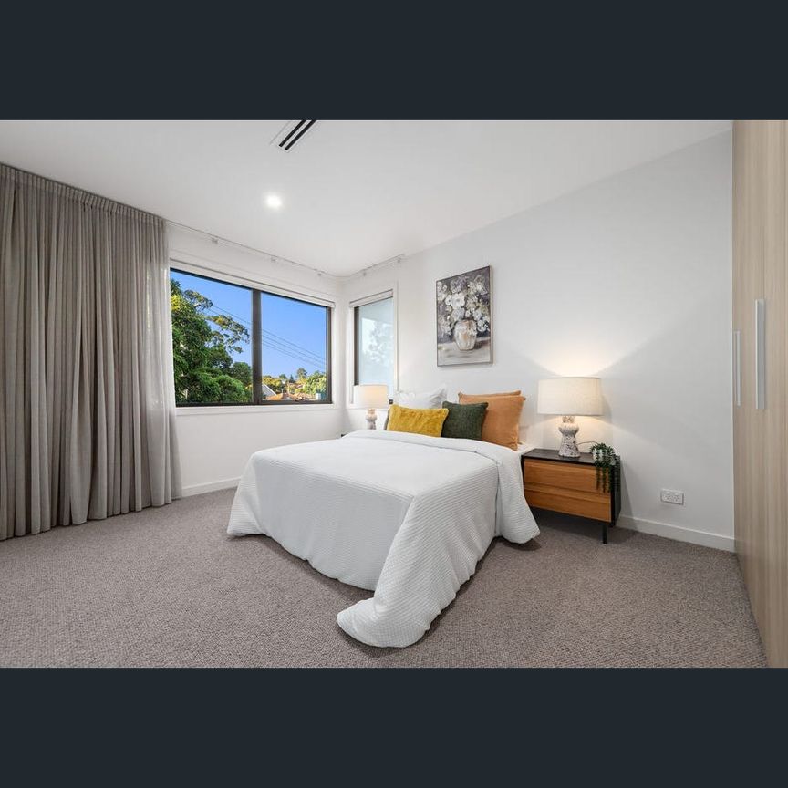 Spacious Living in a Prime Camberwell Location - Photo 1