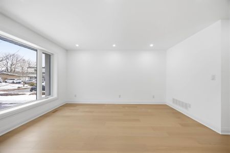 For Lease - 55 Cocksfield Avenue Unit# Main, Toronto, Ontario - Photo 2