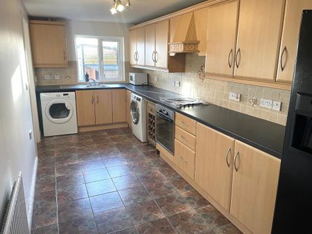 25 Cavan Road, Castlederg, BT81 7TP - Photo 4