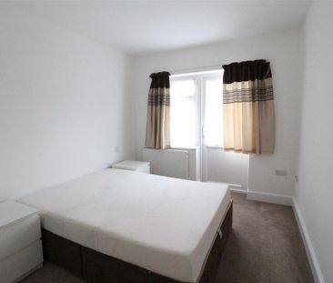 1 bedroom ground floor flat to rent - Photo 4