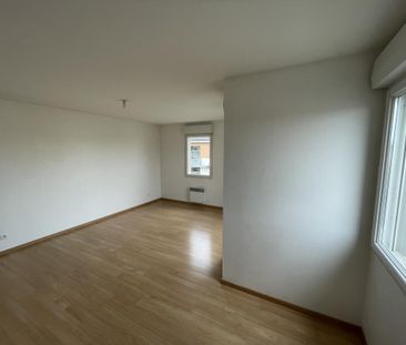 Location Appartement 2 pièces 48m² ST SEBASTIEN SUR LOIRE 44230 - Photo 2