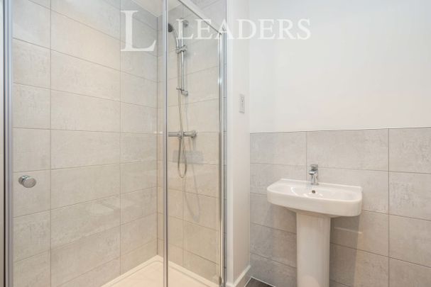 5 bedroom house to rent Brindley Road, Curbridge Meadows, PO15 - Photo 1