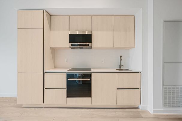 For Lease - 110 Broadway Avenue Unit# 816S, Toronto, Ontario - Photo 1