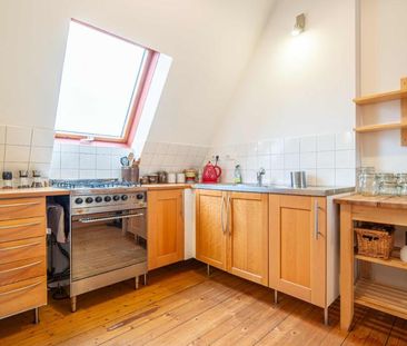 Bright 3-Room Penthouse next to Tempelhofer Feld - Foto 1