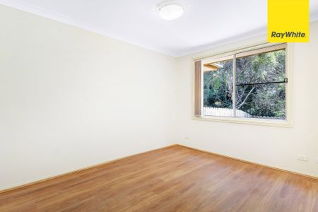 Spacious Updated Townhouse in Epping West Catchment - Photo 2