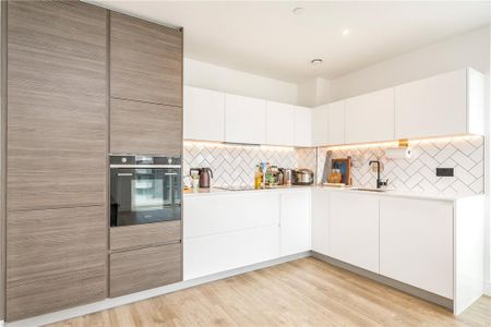 2 bedroom apartment to rent - Photo 5