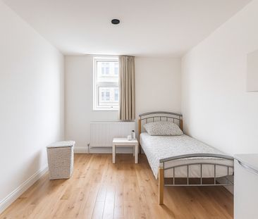Studio Flat, High Road, N22 - Photo 1
