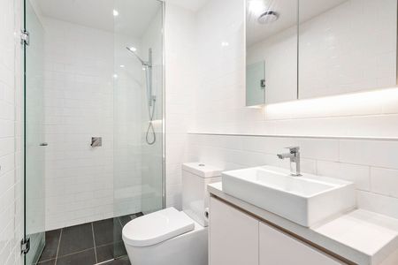 Style, Class & Sophistication! - Photo 3