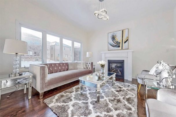 For Lease - 4 Whitcombe Street, Georgina, Ontario - Photo 1