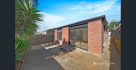 Spacious Family Home in the Heart of Mernda - Photo 2