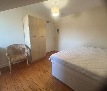 3 bedroom maisonette to rent - Photo 4