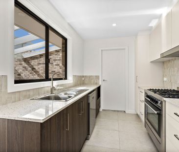 Make Me Home.. - Photo 2