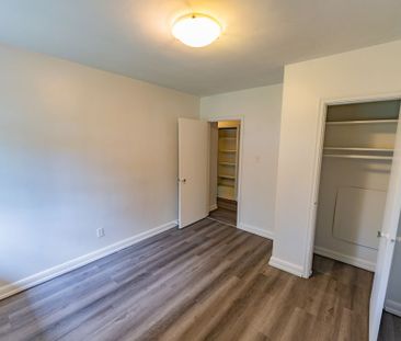 For Lease - 227 Church Street, Richmond Hill, Ontario - Photo 1